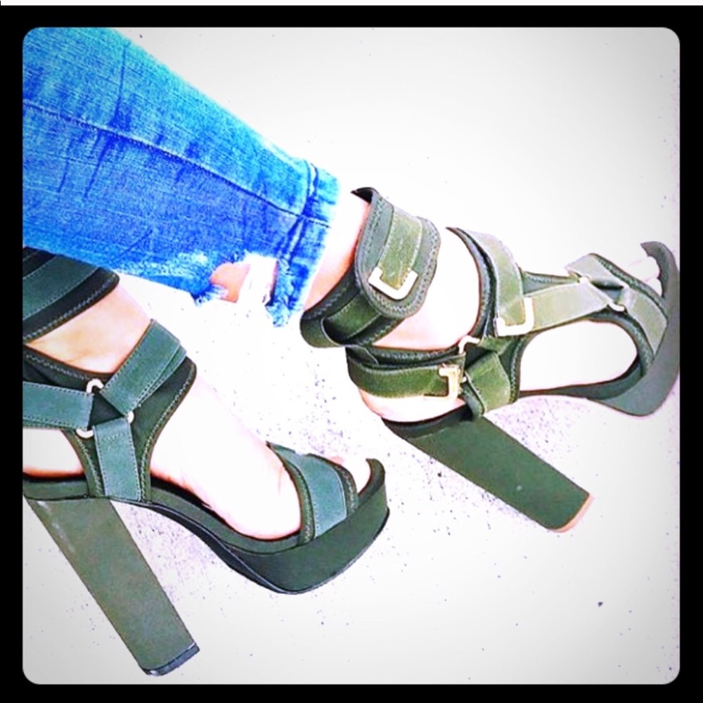 Liliana Glamrock Olive Green Heels